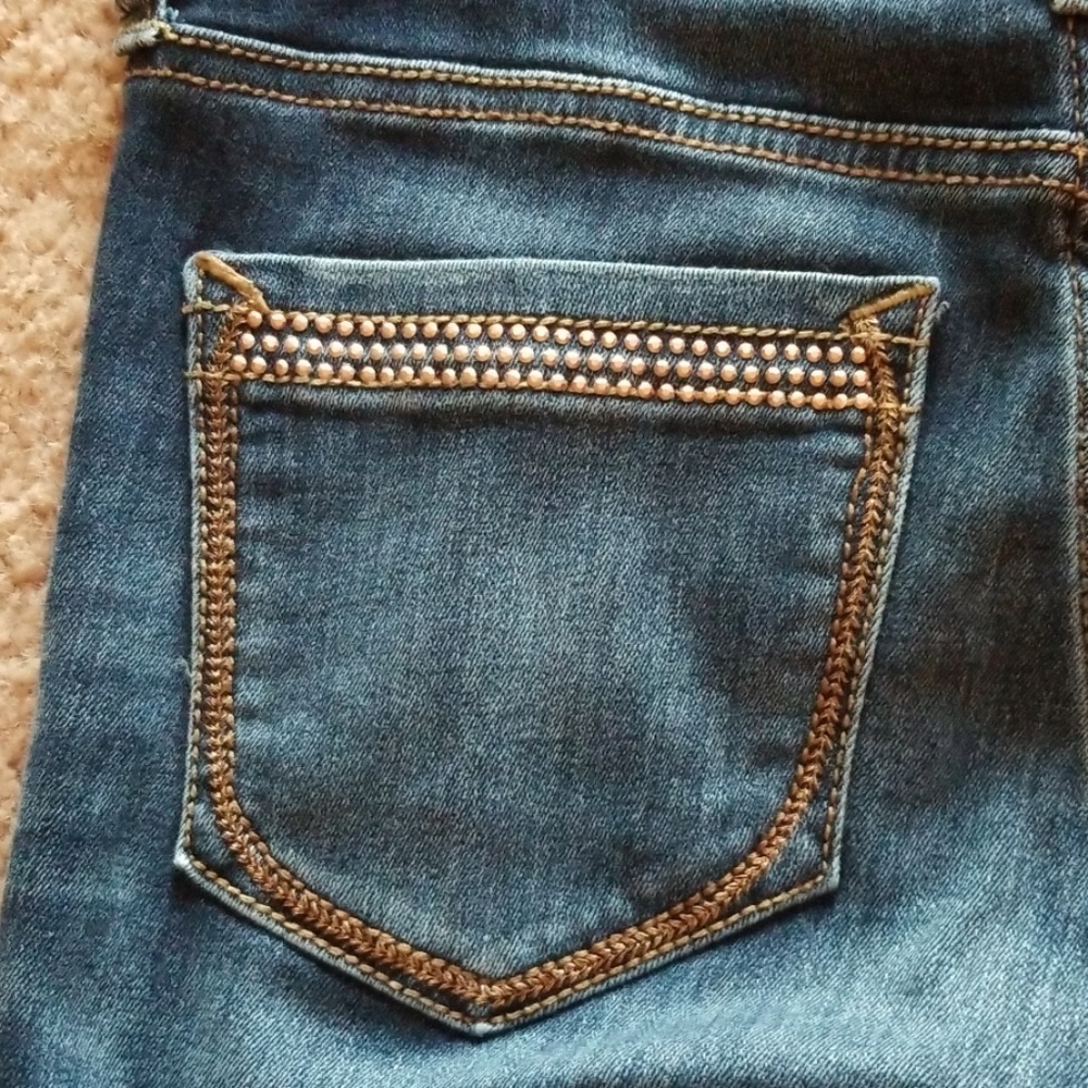 Express Jeans - Picture 2 of 5